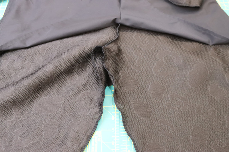 How To Pin Sew Pants Inseam - Gutermann Sew All Thread - Mood Fabrics - Matrix Shawl Collar Ensemble Free Sewing Pattern Tutorial - MDF543 - Mood Fabrics Sewciety Blog - Pin and sew the pants inseam.
