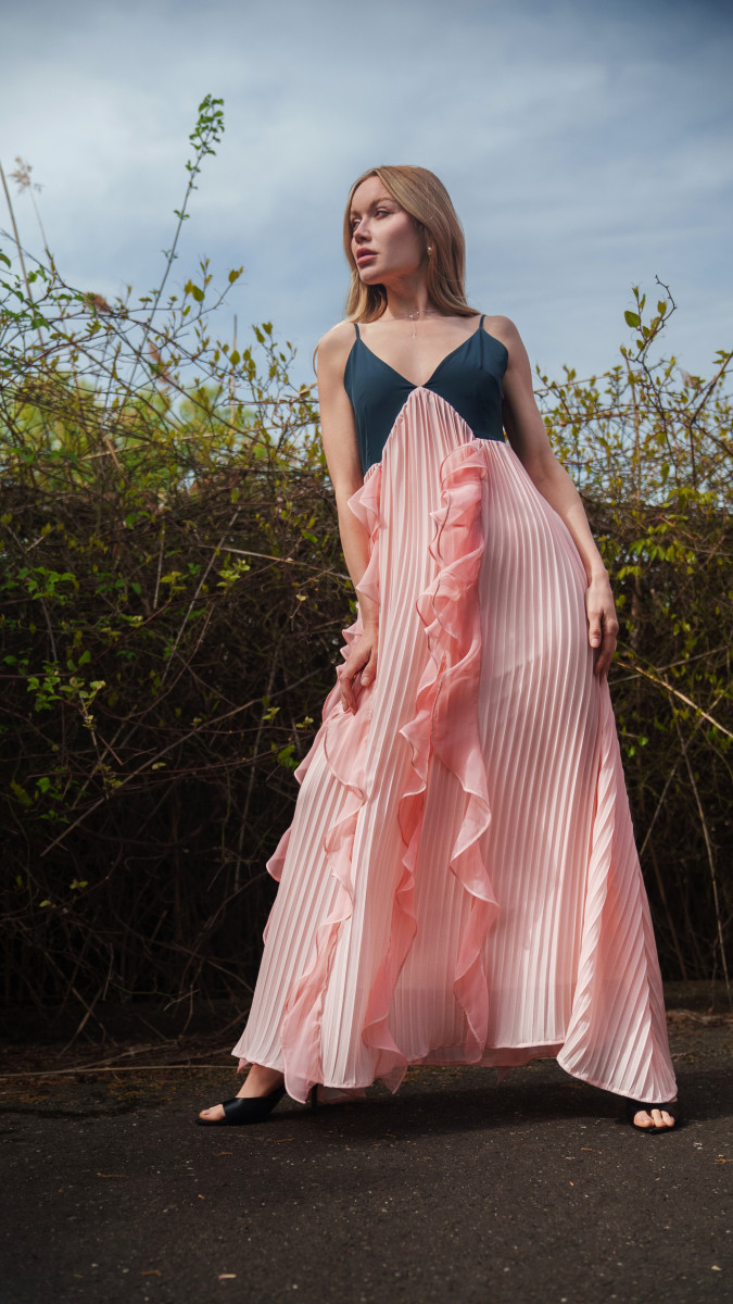 MDF527-Pyrite-Pleated-Dress-Free-Sewing-Pattern-Model-Photos-Mood-Fabrics-Sewciety-Blog