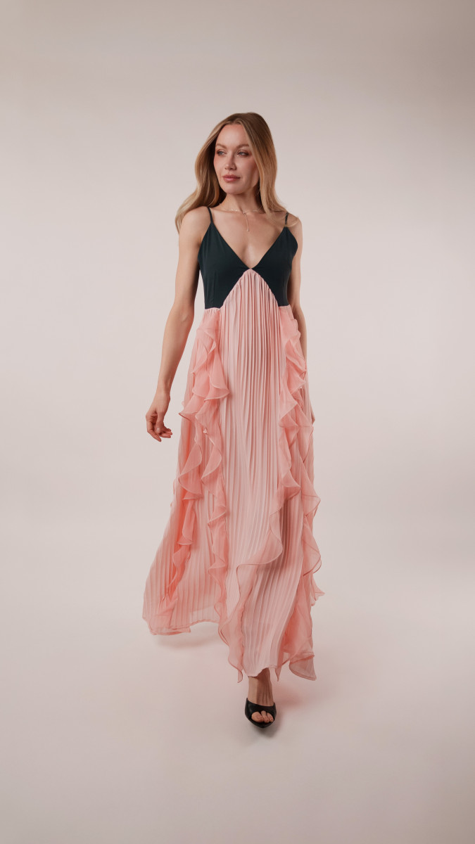 MDF527-Pyrite-Pleated-Dress-Free-Sewing-Pattern-Model-Photos-Mood-Fabrics-Sewciety-Blog