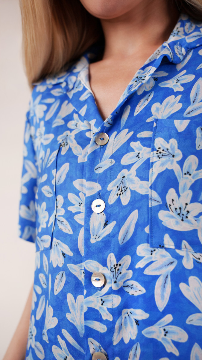 Drift Shirt Dress Cover Up Free Sewing Pattern - Model Photos - Mood Fabrics Sewciety Blog - Free Sewing Pattern MDF534