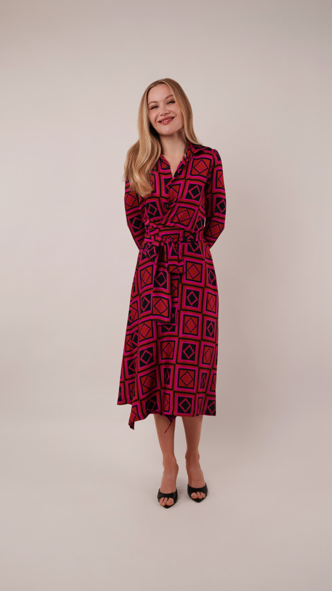 Alassio Wrap Dress Free Sewing Pattern - Model Photos - Mood Fabrics Sewciety Blog - Free Sewing Pattern MDF528