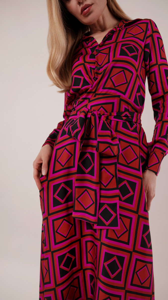 Alassio Wrap Dress Free Sewing Pattern - Model Photos - Mood Fabrics Sewciety Blog - Free Sewing Pattern MDF528