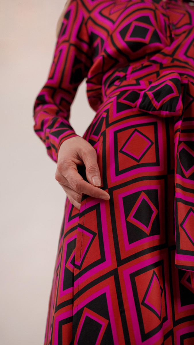 Alassio Wrap Dress Free Sewing Pattern - Model Photos - Mood Fabrics Sewciety Blog - Free Sewing Pattern MDF528
