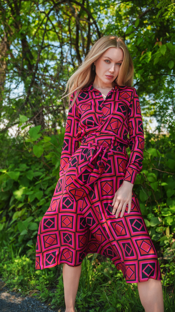 Alassio Wrap Dress Free Sewing Pattern - Model Photos - Mood Fabrics Sewciety Blog - Free Sewing Pattern MDF528