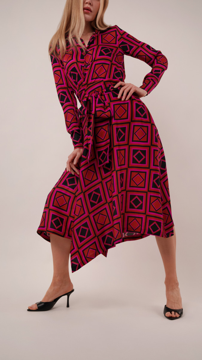 Alassio Wrap Dress Free Sewing Pattern - Model Photos - Mood Fabrics Sewciety Blog - Free Sewing Pattern MDF528