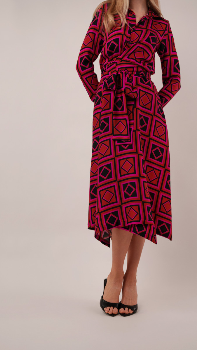 Alassio Wrap Dress Free Sewing Pattern - Model Photos - Mood Fabrics Sewciety Blog - Free Sewing Pattern MDF528