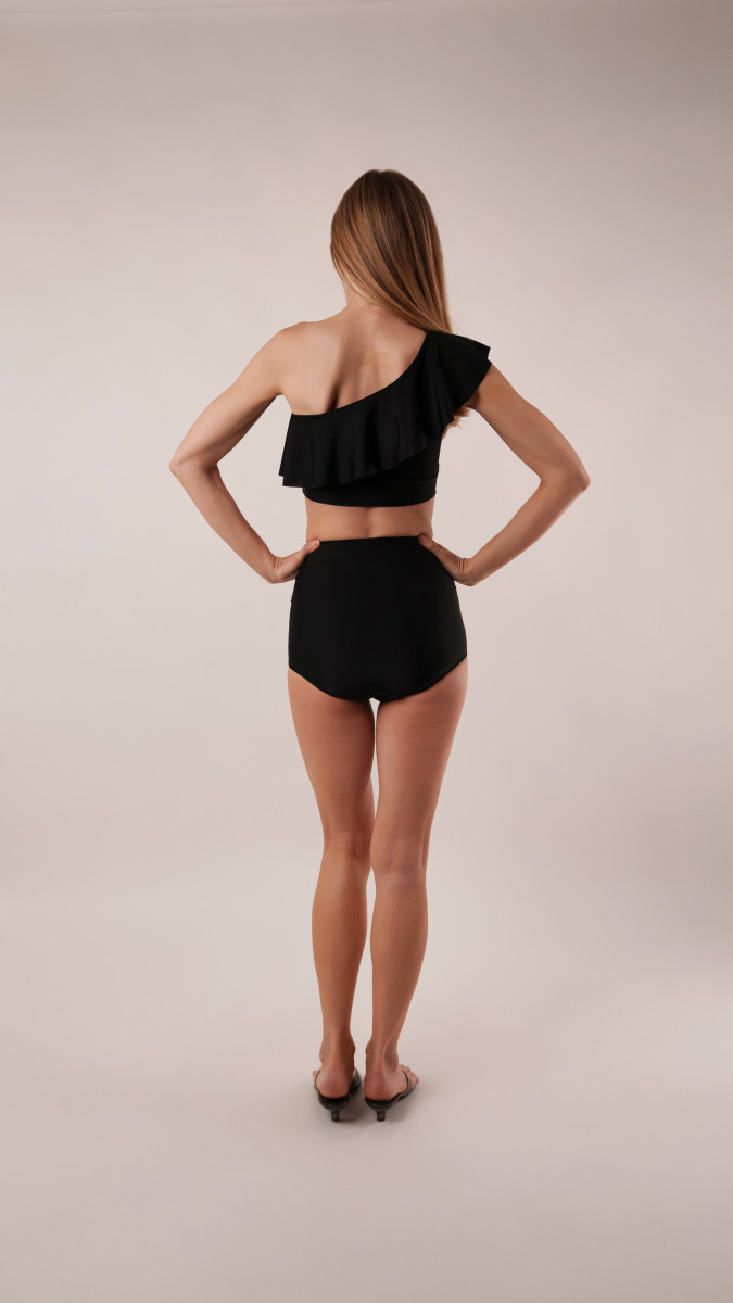 MDF531-Antikythera-One-Shoulder-Bikini-Free-Sewing-Pattern-Model-Photos-Mood-Fabrics-Sewciety-Blog