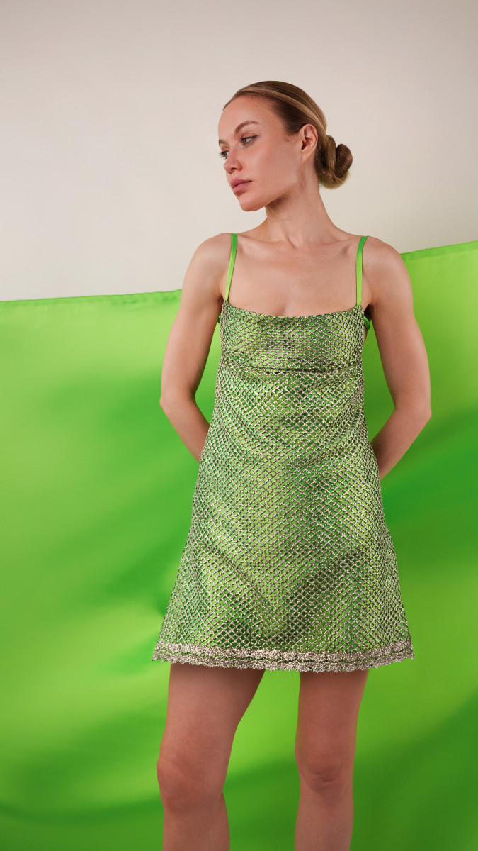 Lynx Mini Shift Dress Free Sewing Pattern - Model Photos - Mood Fabrics Sewciety Blog - Free Sewing Pattern MDF539