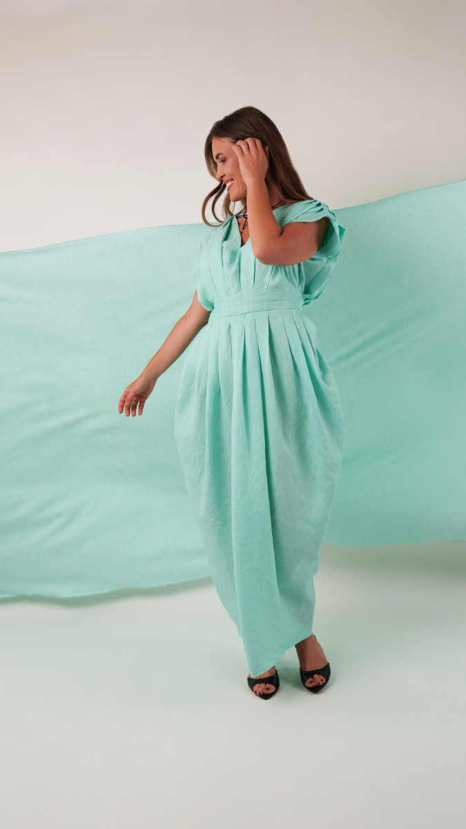 The Larimar Cocoon Dress Free Sewing Pattern - Model Photos - Mood Fabrics Sewciety Blog - Free Sewing Pattern MDF542