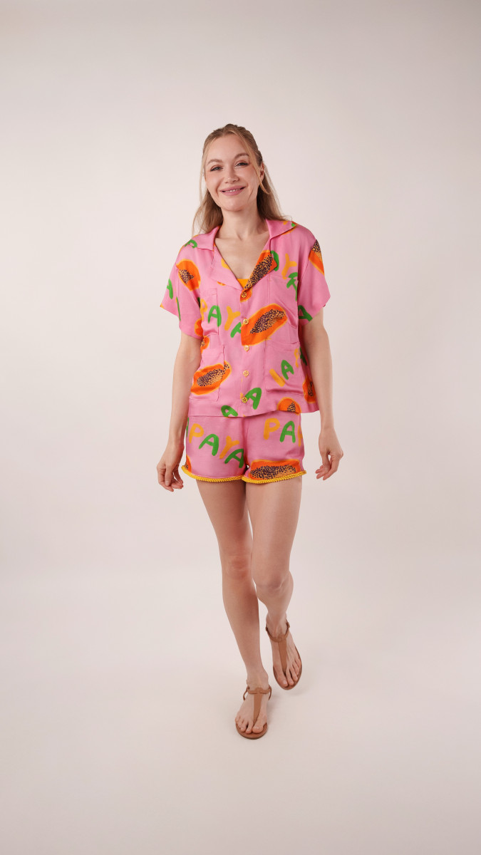Carica Poolside Cover Up Set Free Sewing Pattern - Model Photos - Mood Fabrics Sewciety Blog - Free Sewing Pattern MDF541