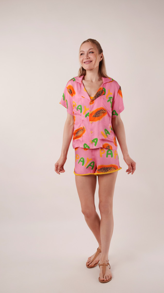 Carica Poolside Cover Up Set Free Sewing Pattern - Model Photos - Mood Fabrics Sewciety Blog - Free Sewing Pattern MDF541