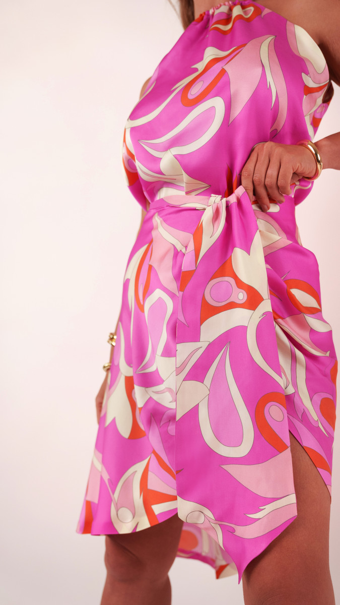 The Rhodonite Co-Ord Halter and Skirt Free Sewing Pattern - Model Photos - Mood Fabrics Sewciety Blog - Free Sewing Pattern MDF544