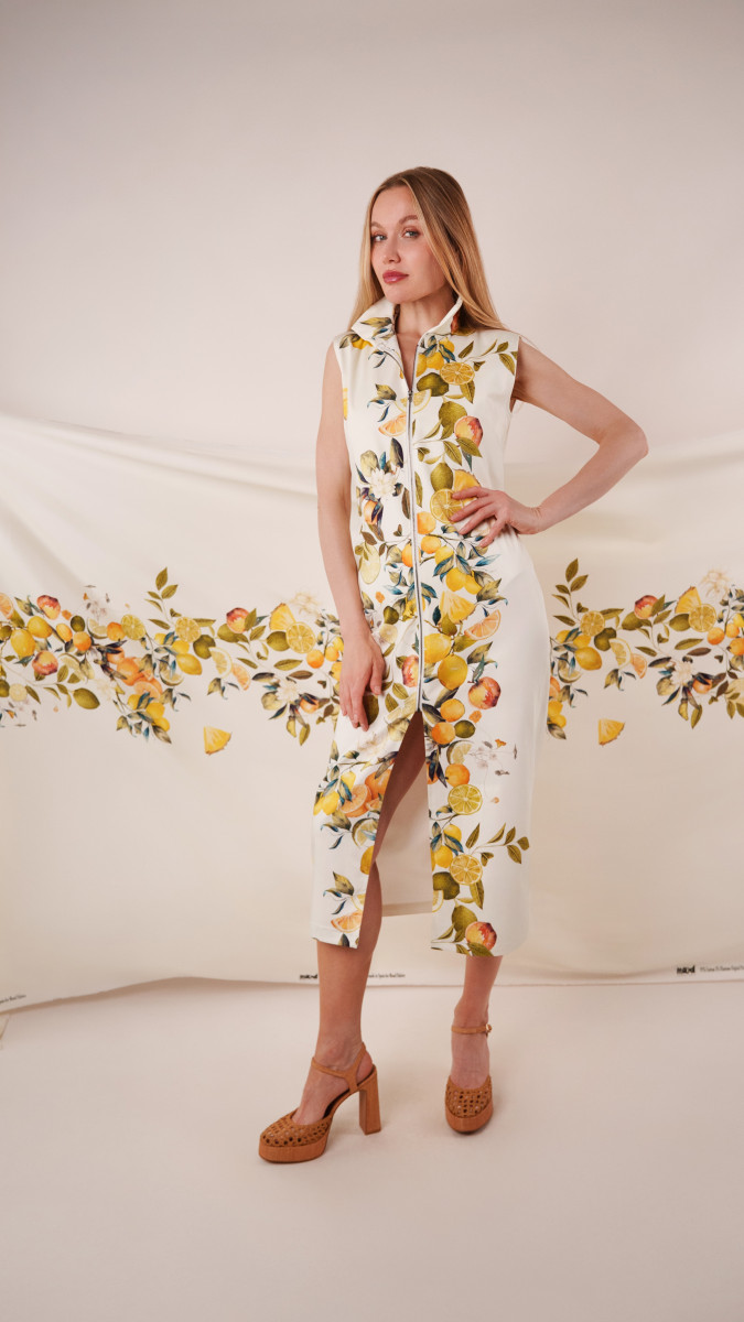 Amalfi Zip-Front Midi Resort Dress Free Sewing Pattern - Model Photos - Mood Fabrics Sewciety Blog - Free Sewing Pattern MDF536