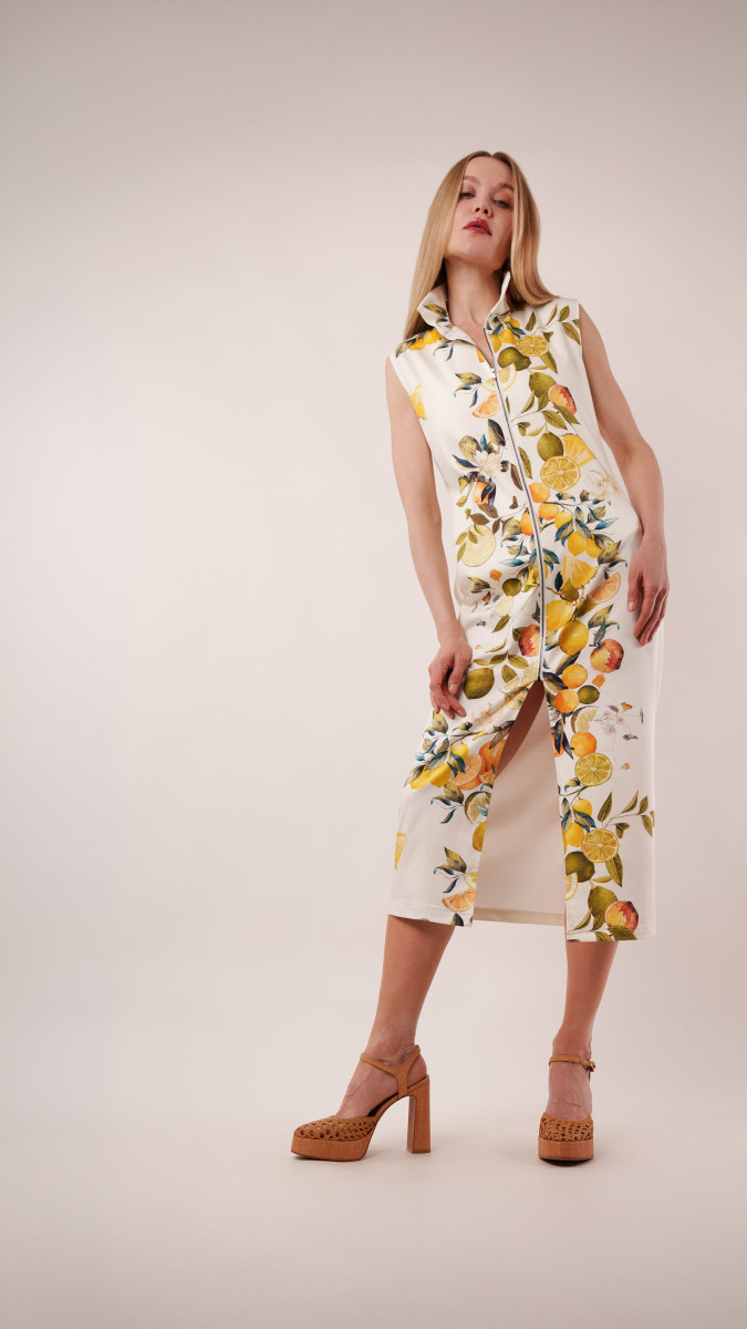 Amalfi Zip-Front Midi Resort Dress Free Sewing Pattern - Model Photos - Mood Fabrics Sewciety Blog - Free Sewing Pattern MDF536