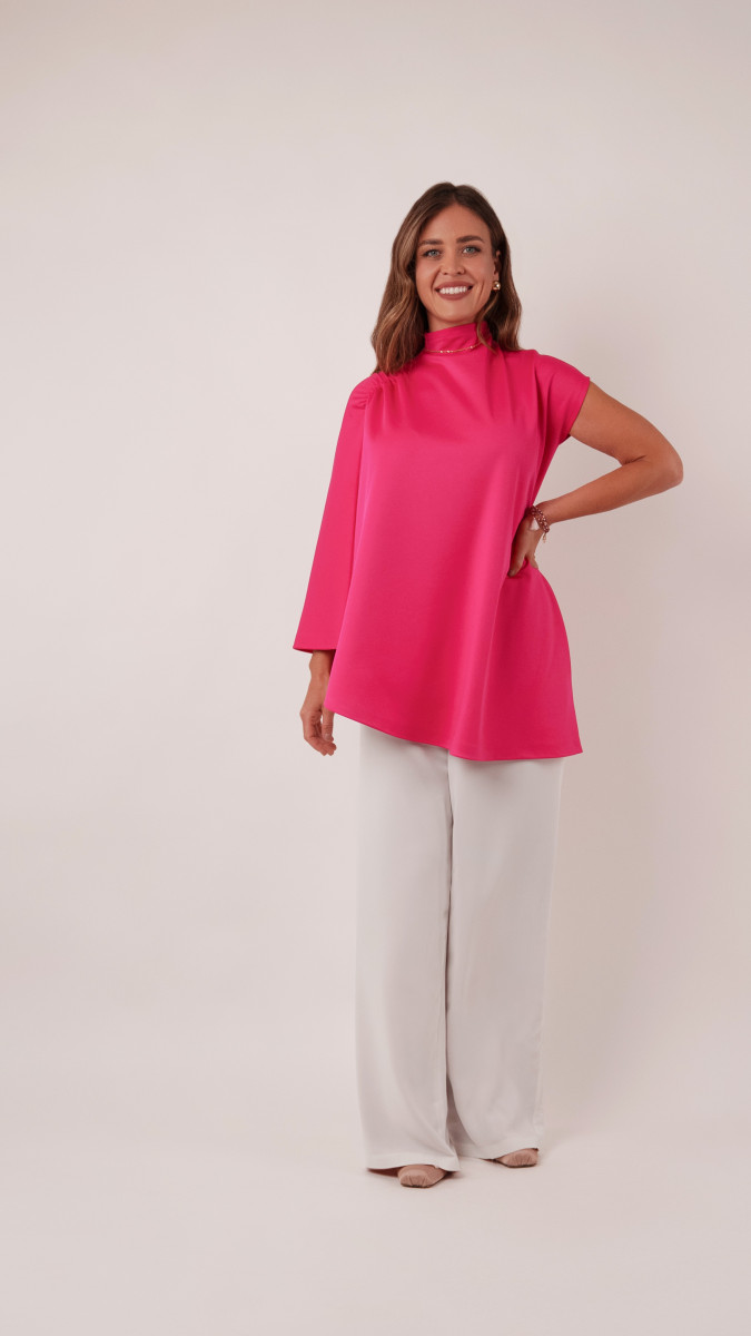 Telluride Asymmetrical Top Free Sewing Pattern - Model Photos - Mood Fabrics Sewciety Blog - Free Sewing Pattern MDF546