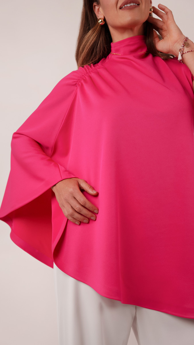 Telluride Asymmetrical Top Free Sewing Pattern - Model Photos - Mood Fabrics Sewciety Blog - Free Sewing Pattern MDF546