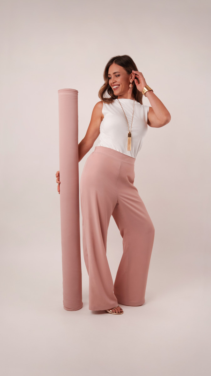 Ojai Reversible Wide-Leg Pants Free Sewing Pattern - Model Photos - Mood Fabrics Sewciety Blog - Free Sewing Pattern MDF545