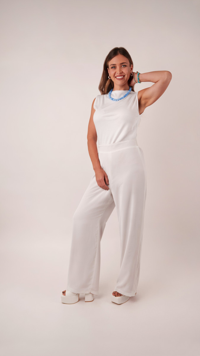 Ojai Reversible Wide-Leg Pants Free Sewing Pattern - Model Photos - Mood Fabrics Sewciety Blog - Free Sewing Pattern MDF545