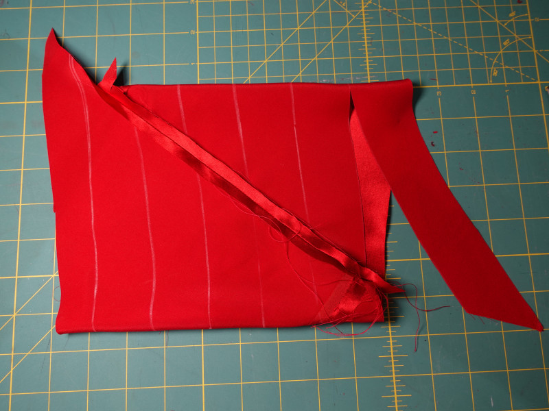 Turning the Parker Corset Into a Bustier with Straps